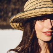 Chapeau tendance ajustable en raphia rayé à bord long - CAPAYA Gris / Ecru